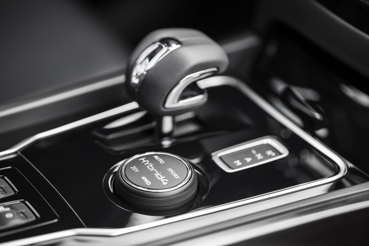 Nuevo Peugeot 508: nueva cara, más equipamiento y menos consumo