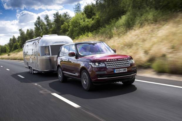 Land Rover crea la visión a través del remolque