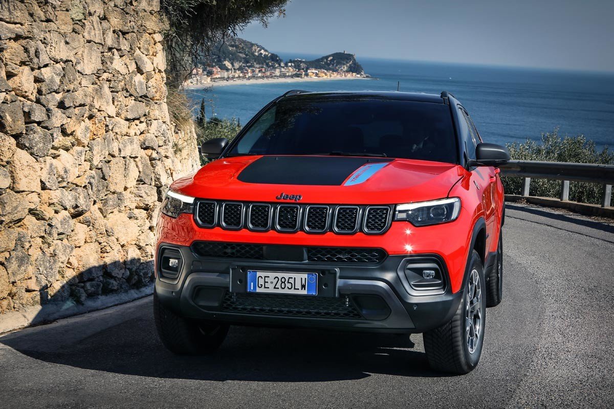 Nuevo Jeep Compass: casi igual por fuera y revolución interior