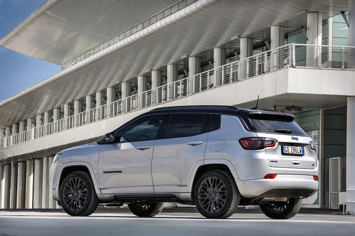 Nuevo Jeep Compass: casi igual por fuera y revolución interior