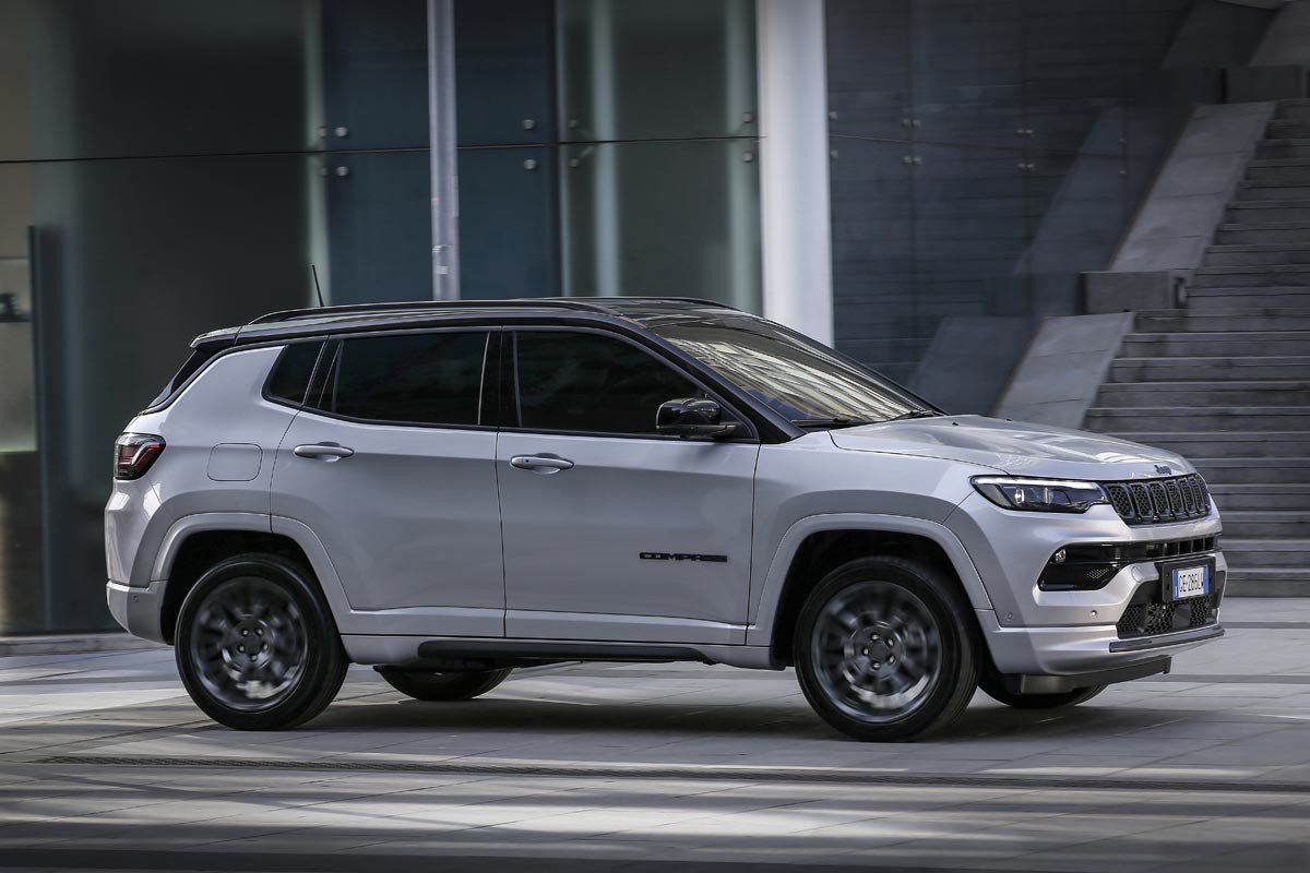 Nuevo Jeep Compass: casi igual por fuera y revolución interior