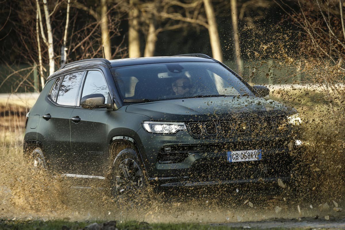 Nuevo Jeep Compass: casi igual por fuera y revolución interior