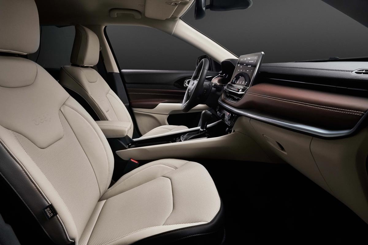 Nuevo Jeep Compass: casi igual por fuera y revolución interior