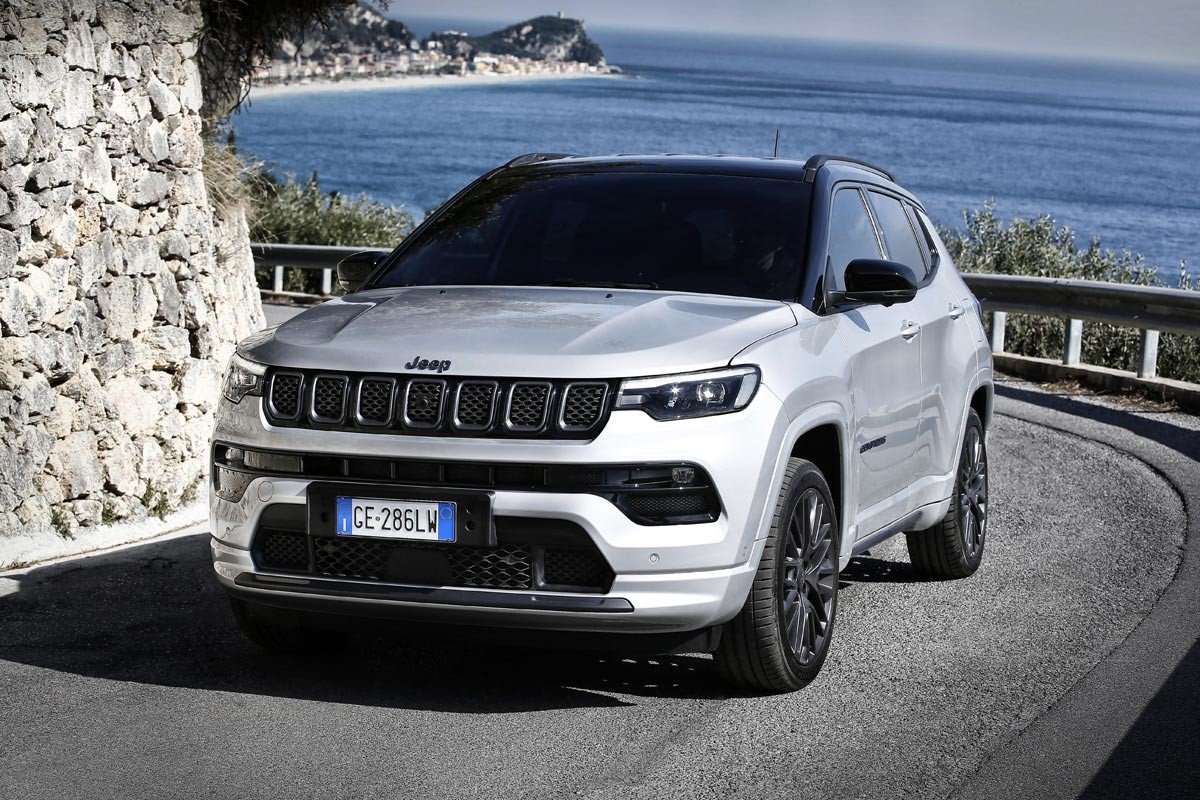 Nuevo Jeep Compass: casi igual por fuera y revolución interior