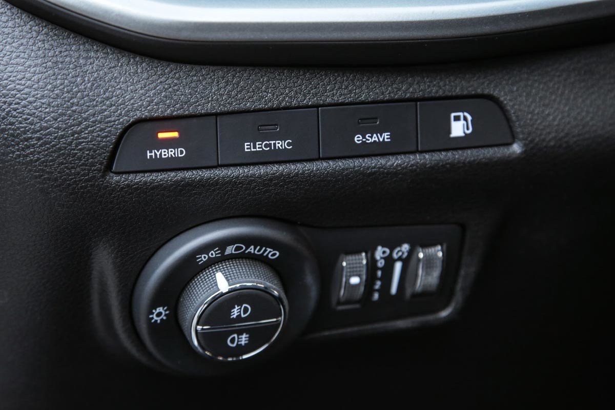 Nuevo Jeep Compass: casi igual por fuera y revolución interior