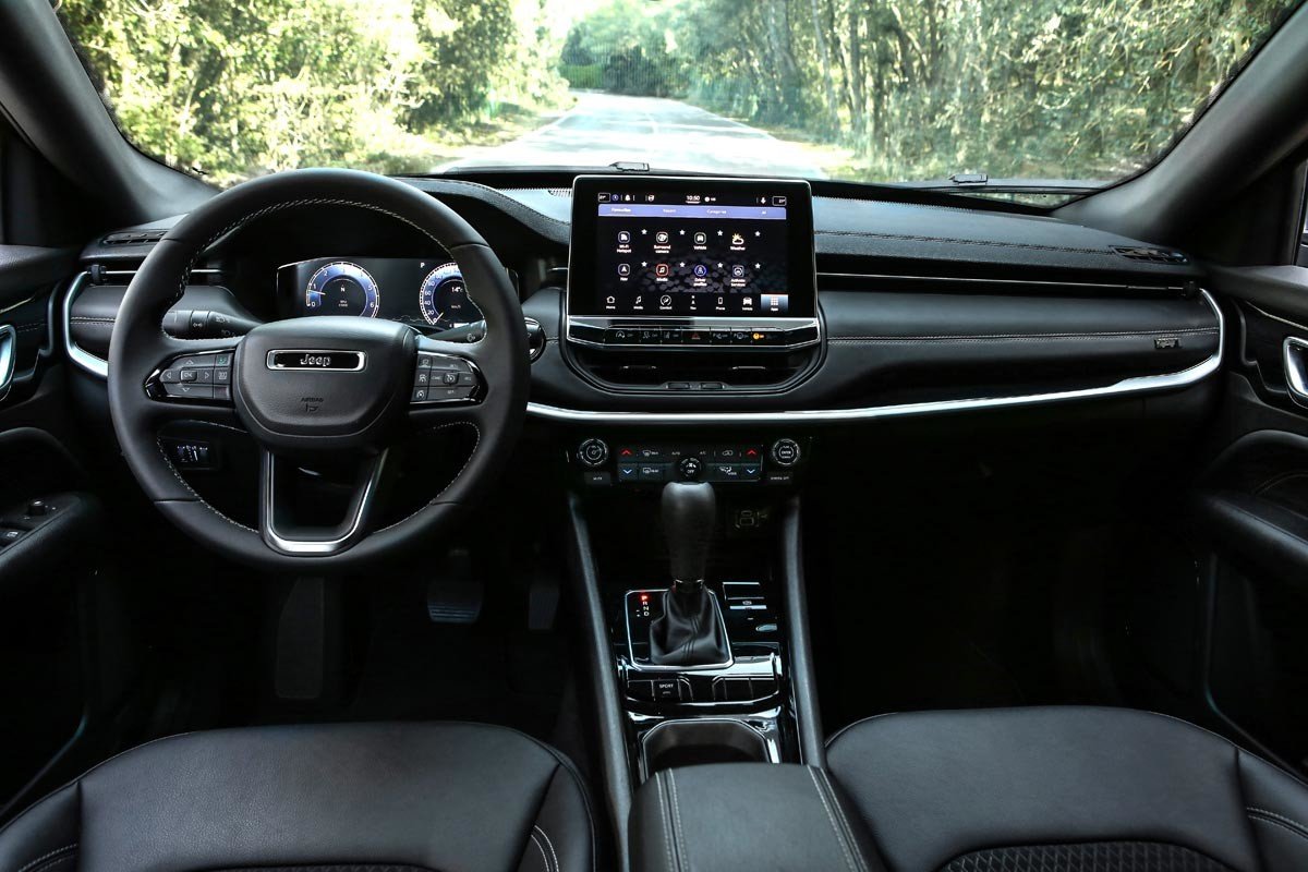 Nuevo Jeep Compass: casi igual por fuera y revolución interior