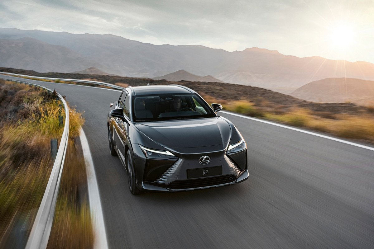Nos montamos por primera vez en el Lexus RZ: aquí nuestras impresiones y precios