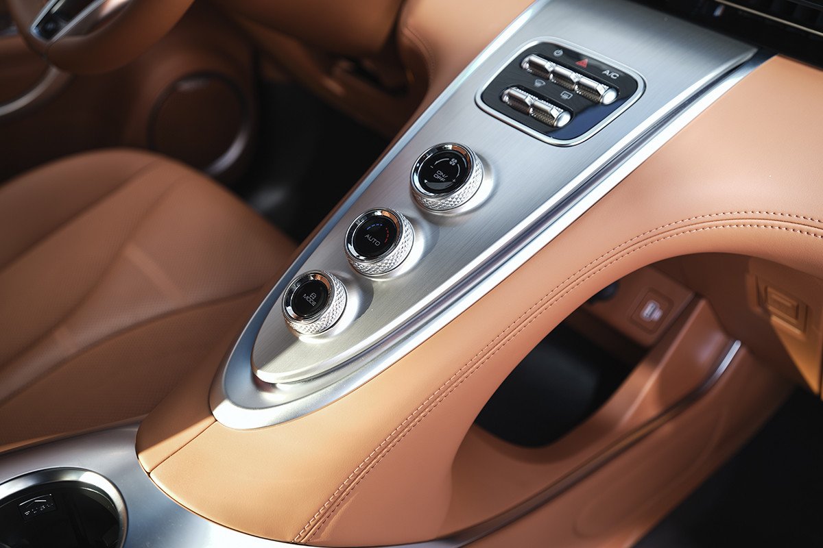 GWM ORA 07: la berlina eléctrica china que puede codearse con Tesla