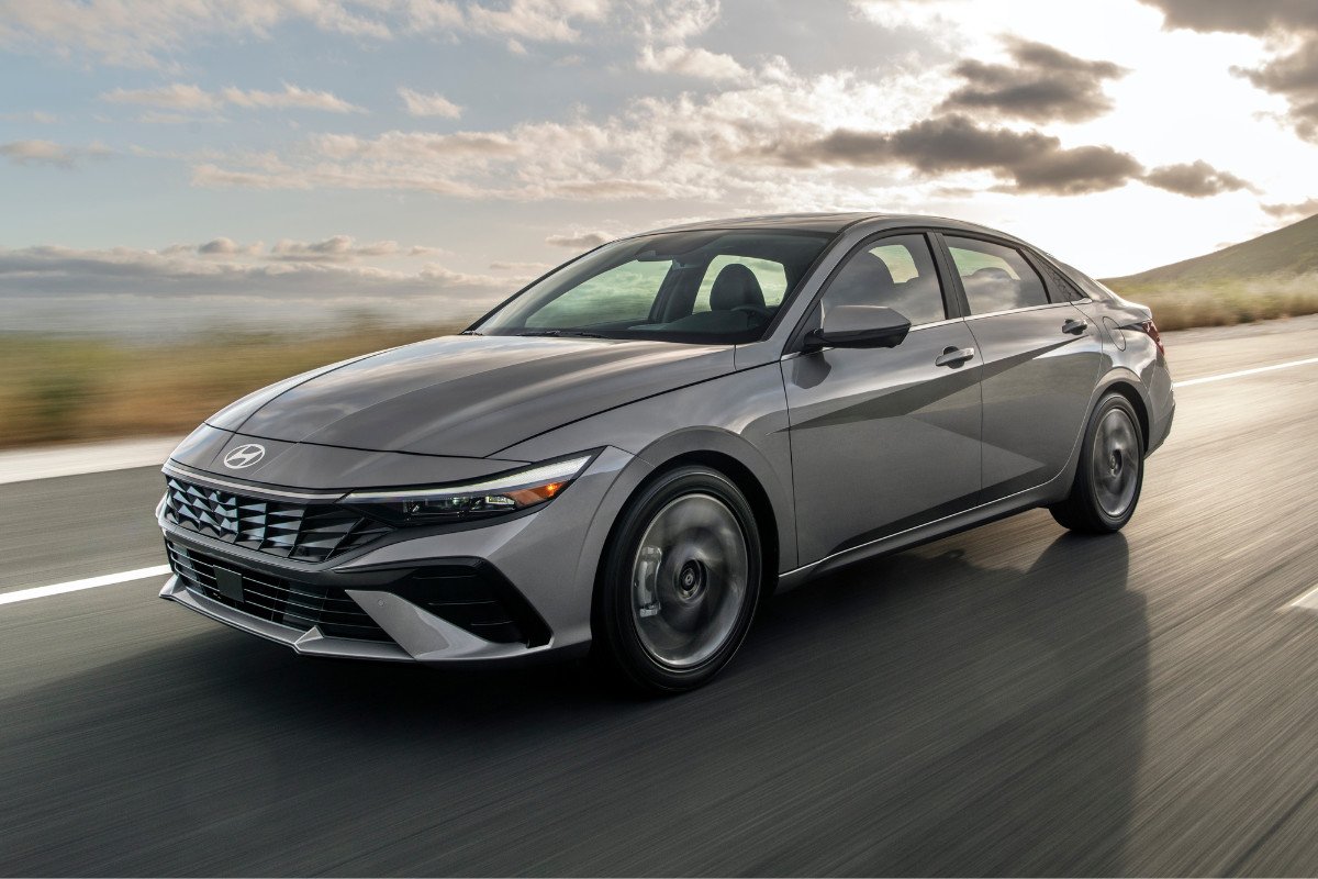 Hyundai Elantra 2025