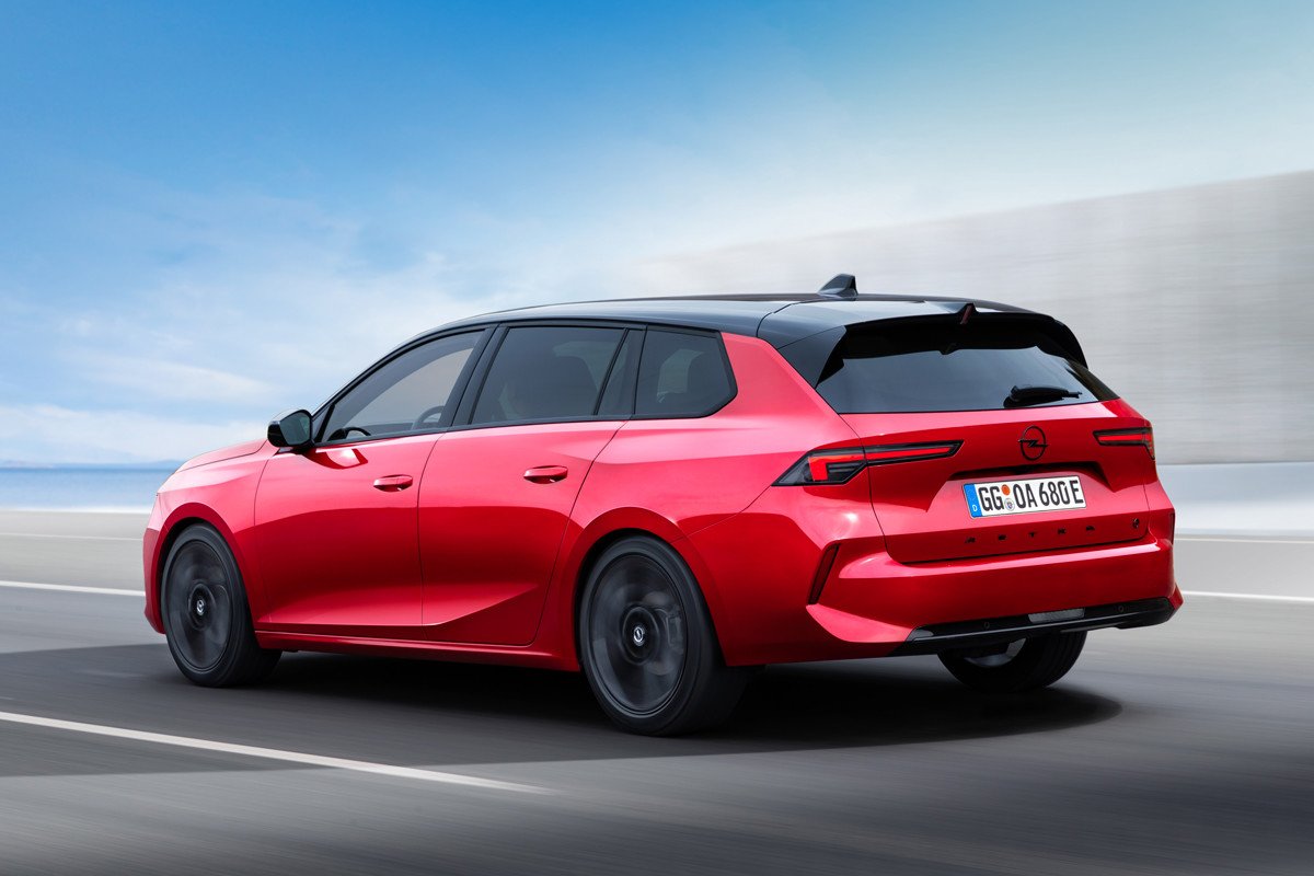 Opel Astra Sports Tourer Electric