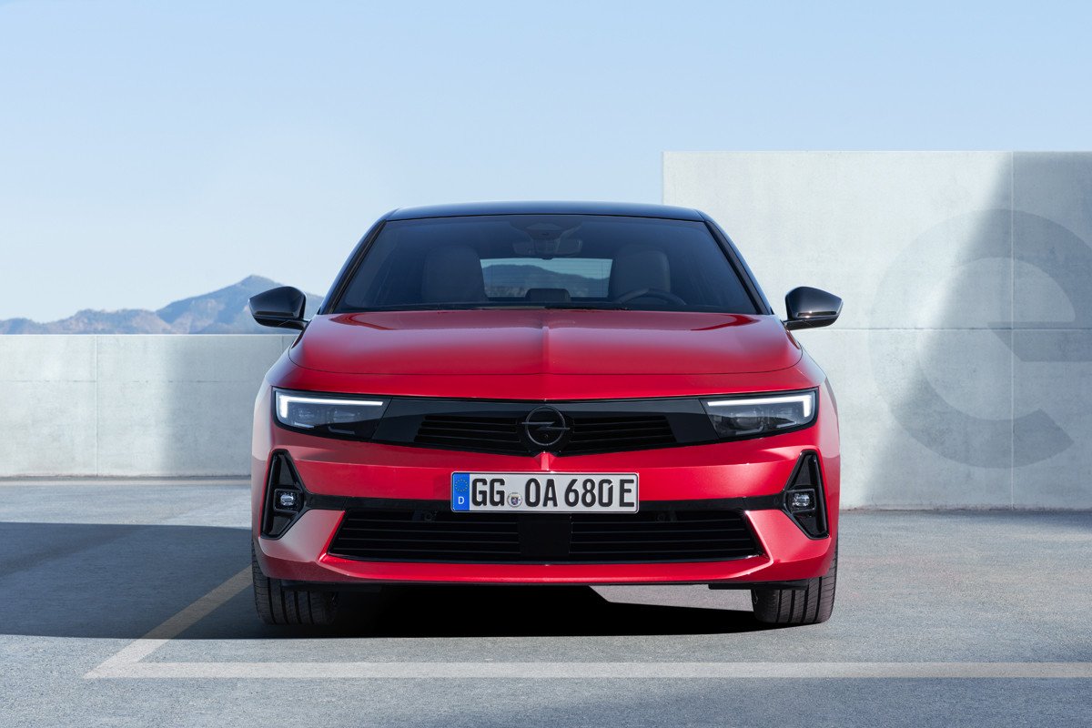 Nuevo Opel Astra Electric 2023: la versión completamente eléctrica con 2 carrocerías
