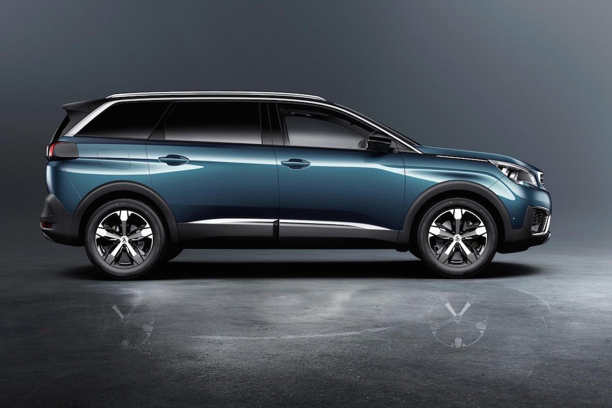 Nuevo Peugeot 5008, el monovolumen se convierte en SUV de 7 plazas