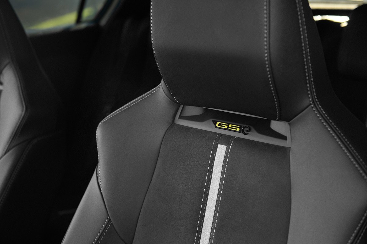 Prueba Opel Astra y Grandland GSe: deportividad y eficiencia a partes iguales