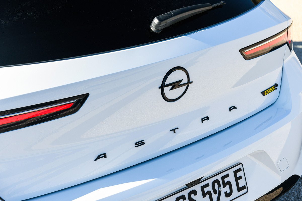 Prueba Opel Astra y Grandland GSe: deportividad y eficiencia a partes iguales
