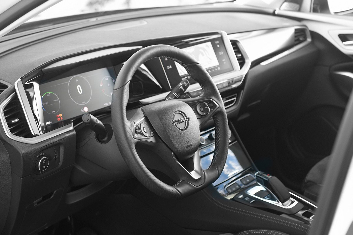 Prueba Opel Astra y Grandland GSe: deportividad y eficiencia a partes iguales