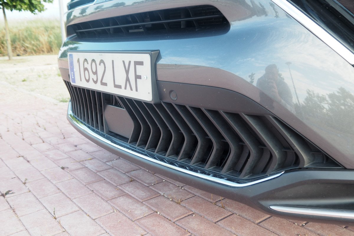 Prueba y opinión del Citroën C5 X: habitabilidad, precio y autonomía del Plug-in Hybrid