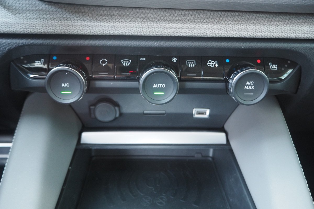 Prueba y opinión del Citroën C5 X: habitabilidad, precio y autonomía del Plug-in Hybrid