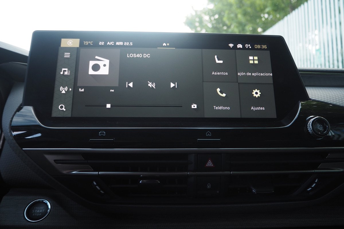 Prueba y opinión del Citroën C5 X: habitabilidad, precio y autonomía del Plug-in Hybrid