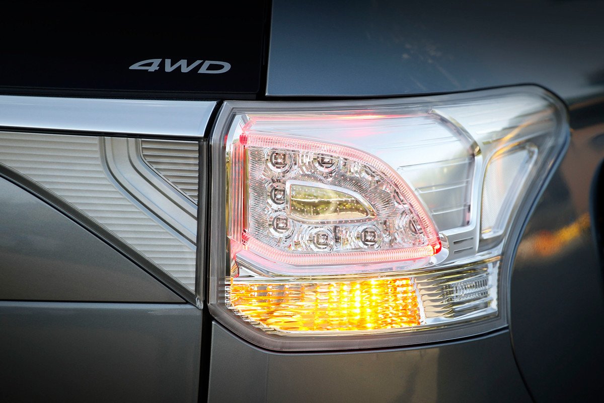Prueba Mitsubishi Outlander PHEV, ¿Es mejor que el diésel?