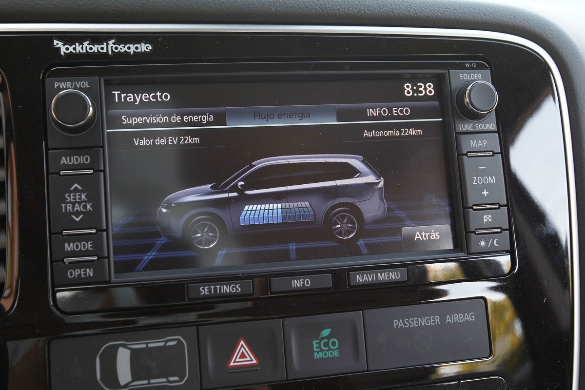 Prueba Mitsubishi Outlander PHEV, ¿Es mejor que el diésel?