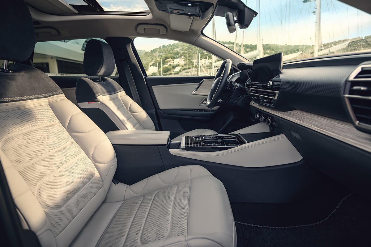 Comparativa de maleteros en dos SUV sportback: Peugeot 408 y Citroën C5X