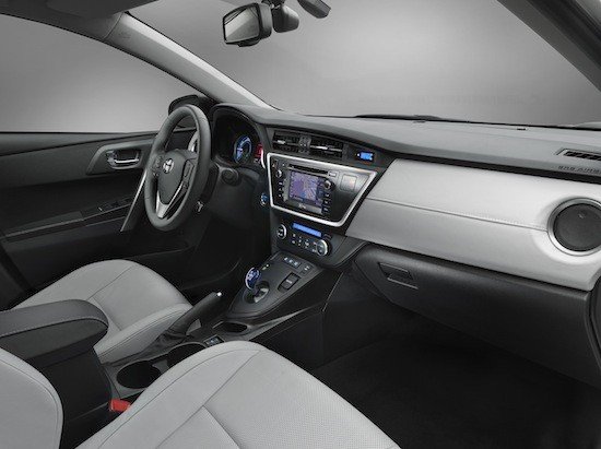 Nuevo Toyota Auris, más dinámico y eficiente