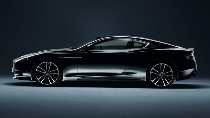 Aston Martin DBS y Vantage Color Negro Carbón
