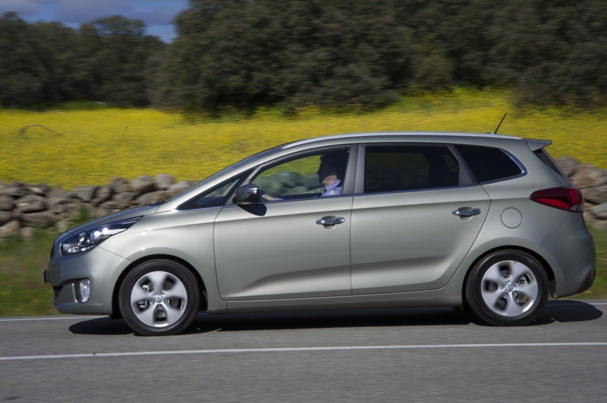 Kia Carens 2013, ya disponible en España a un precio desde 14.740 €