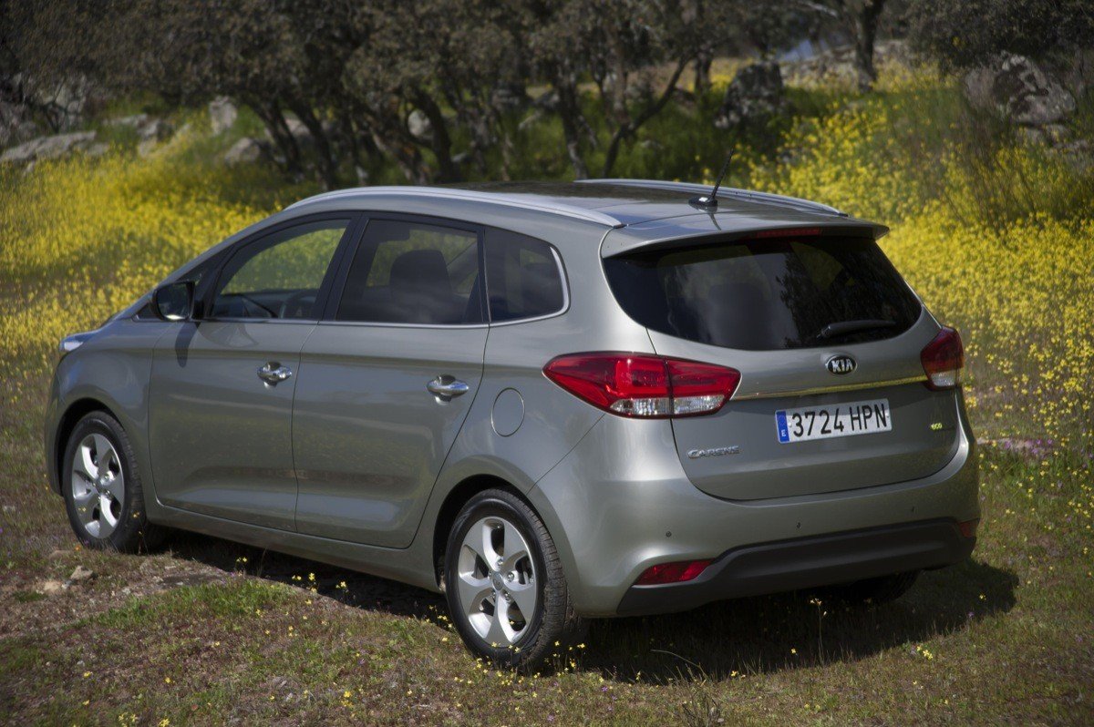 Kia Carens 2013, ya disponible en España a un precio desde 14.740 €