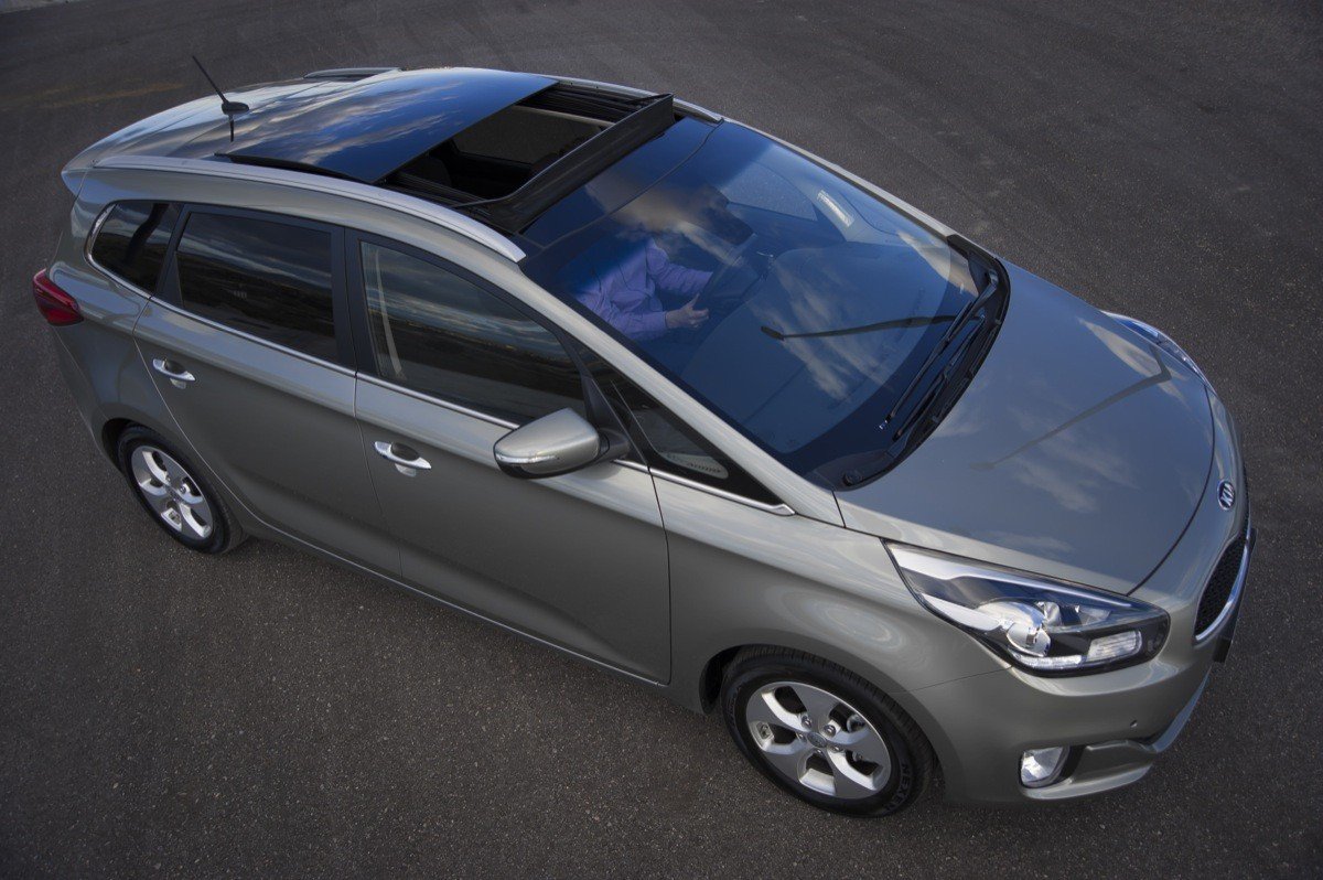 Kia Carens 2013, ya disponible en España a un precio desde 14.740 €