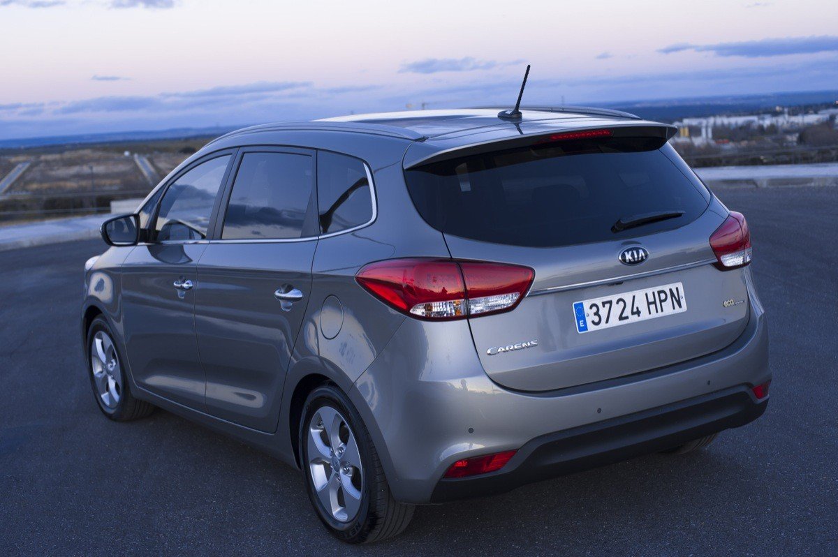 Kia Carens 2013, ya disponible en España a un precio desde 14.740 €