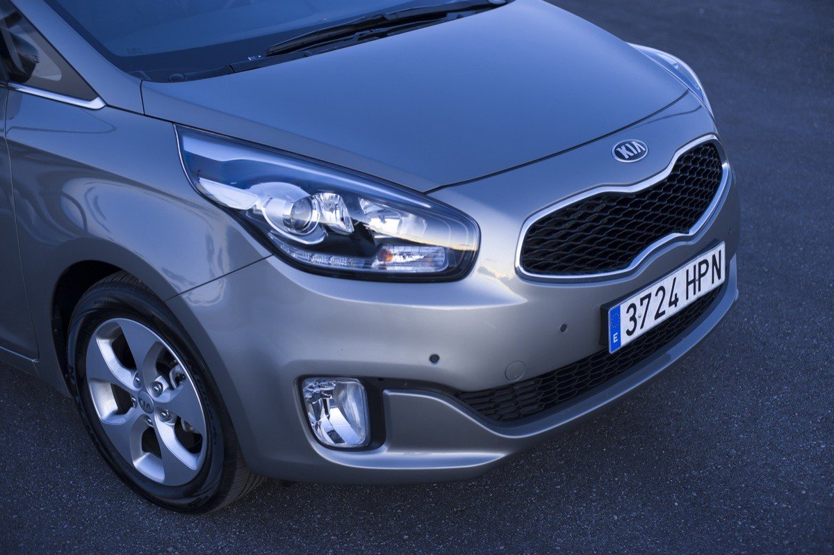 Kia Carens 2013, ya disponible en España a un precio desde 14.740 €