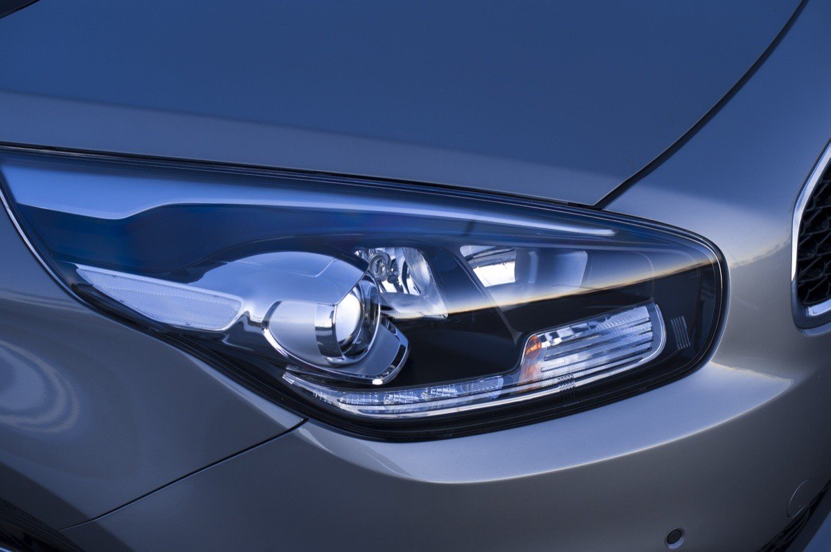 Kia Carens 2013, ya disponible en España a un precio desde 14.740 €