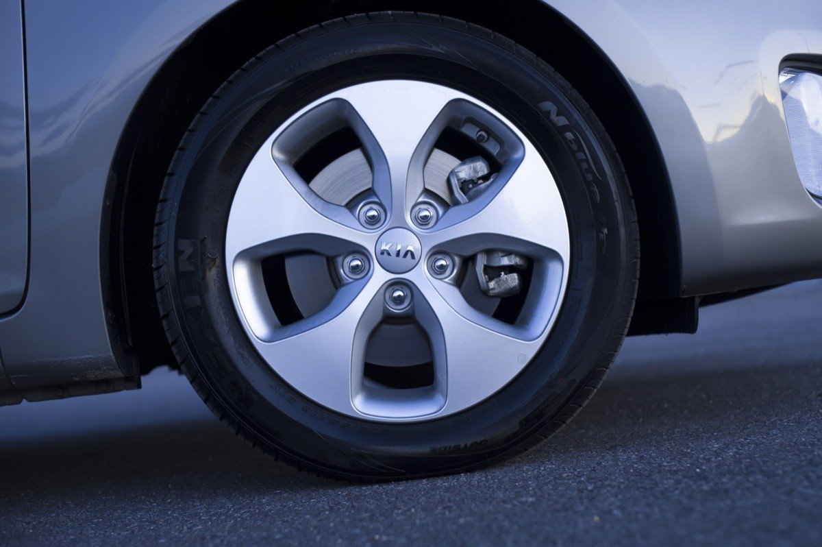 Kia Carens 2013, ya disponible en España a un precio desde 14.740 €