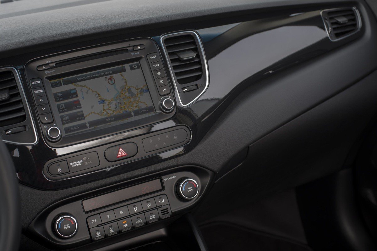 Kia Carens 2013, ya disponible en España a un precio desde 14.740 €
