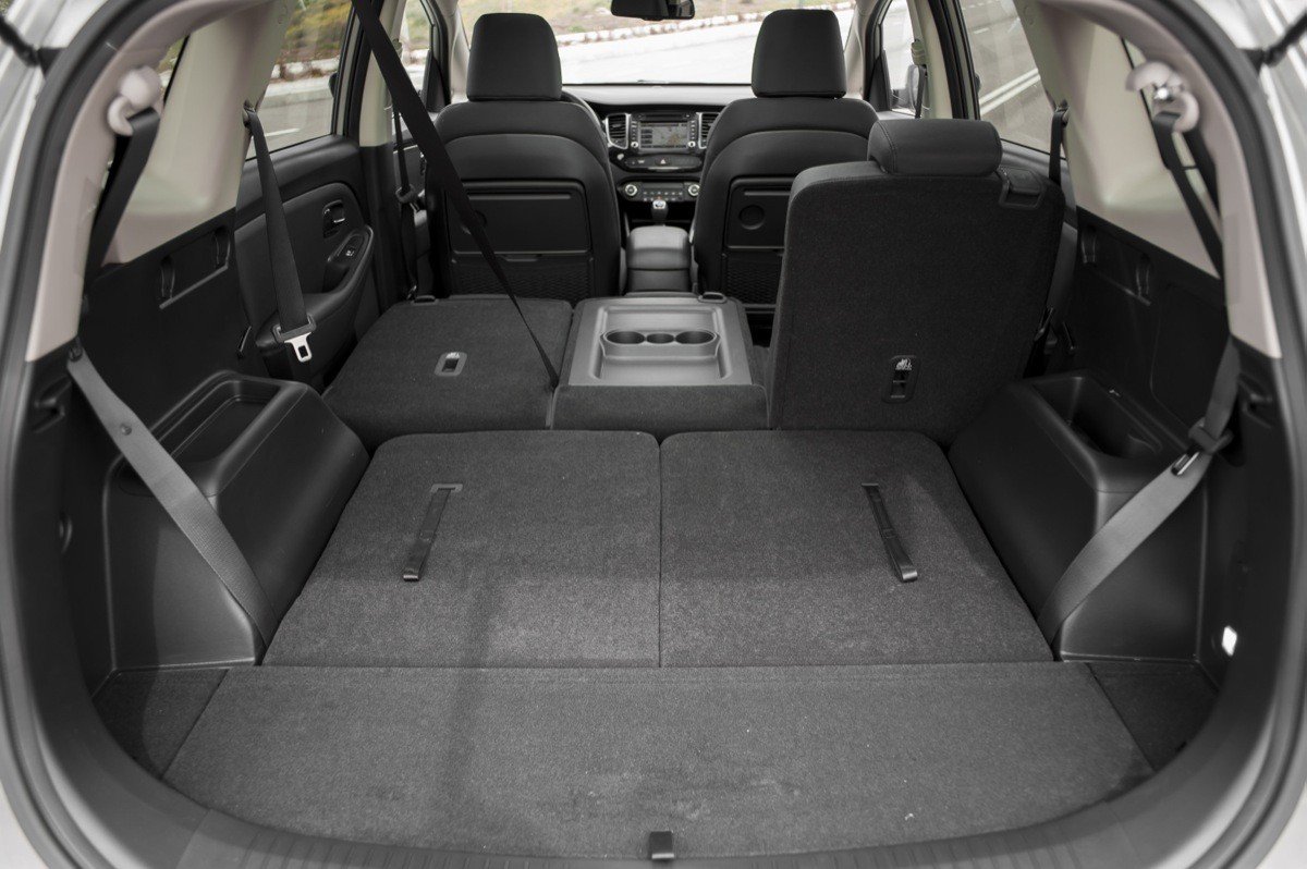 Kia Carens 2013, ya disponible en España a un precio desde 14.740 €