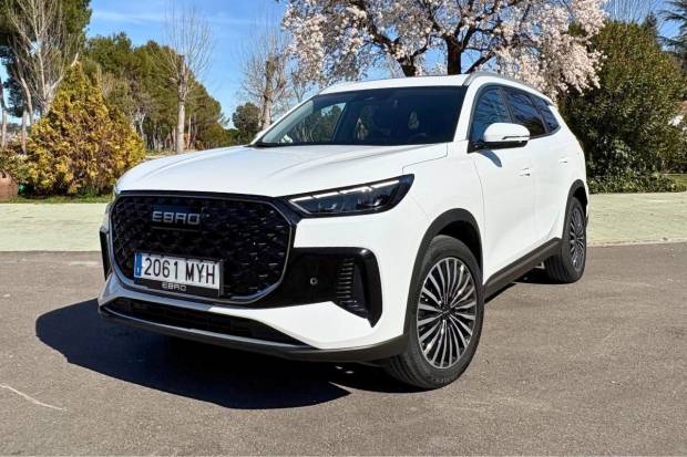Prueba EBRO S800: Un SUV de 7 plazas con un precio imbatible y etiqueta C, de momento