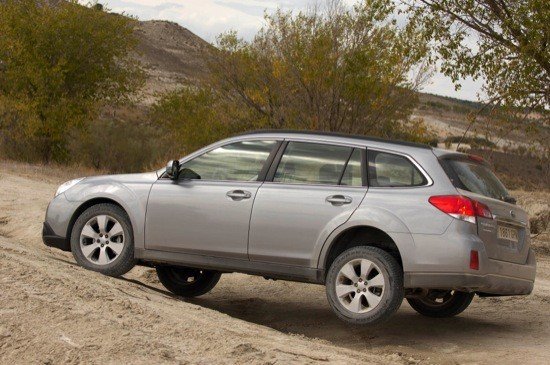 La alternativa a los SUV: Berlinas familiares vestidas de 4x4