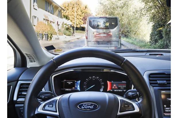 La tecnología de Ford que evita los semáforos en rojo