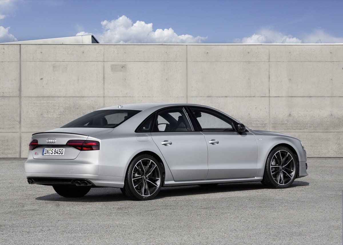 Audi S8 plus, 605 CV para la berlina de lujo más deportiva