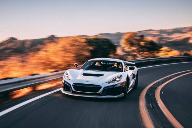 Rimac Nevera se convierte en el eléctrico más rápido del mundo. Así llegó a 412 km/h