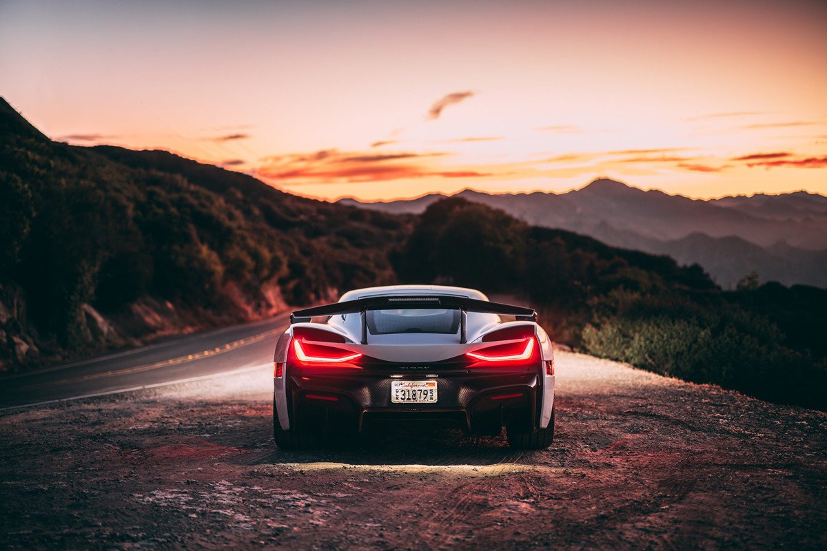 Rimac Nevera se convierte en el eléctrico más rápido del mundo. Así llegó a 412 km/h