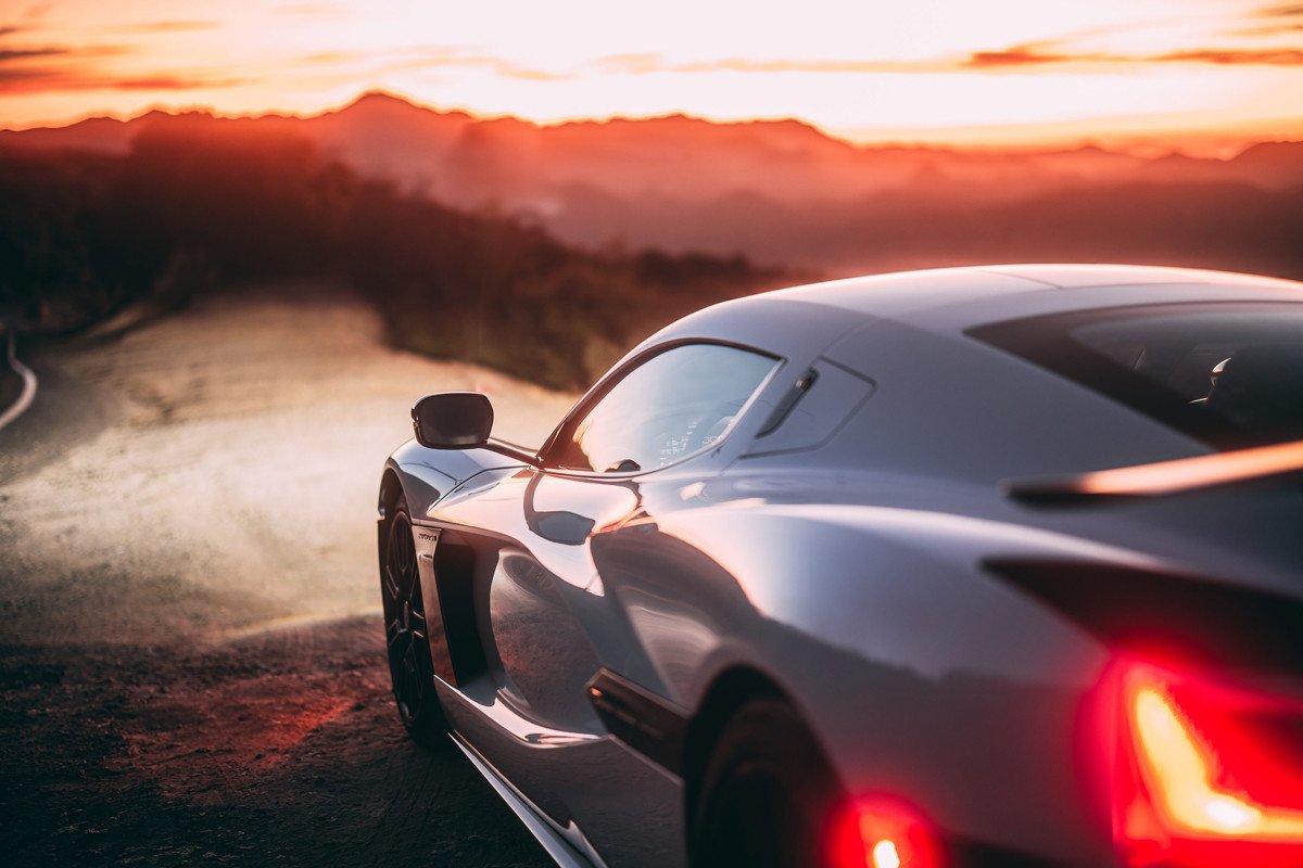 Rimac Nevera se convierte en el eléctrico más rápido del mundo. Así llegó a 412 km/h