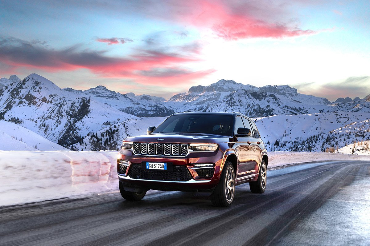 Nuevo Jeep Grand Cherokee 4xe, desde 699 euros al mes.
