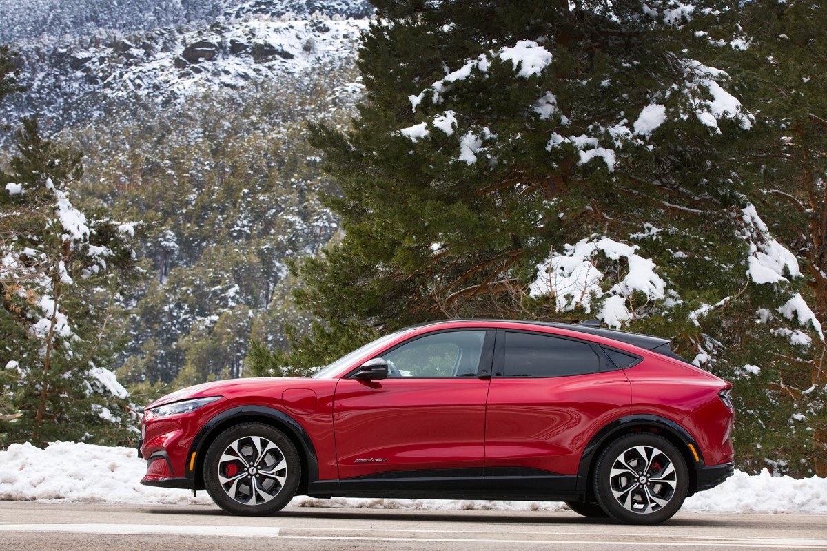 ¿Cómo son los híbridos y eléctricos Ford? Kuga, Explorer y Mustang Mach-e al detalle