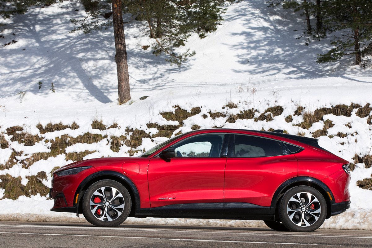 ¿Cómo son los híbridos y eléctricos Ford? Kuga, Explorer y Mustang Mach-e al detalle