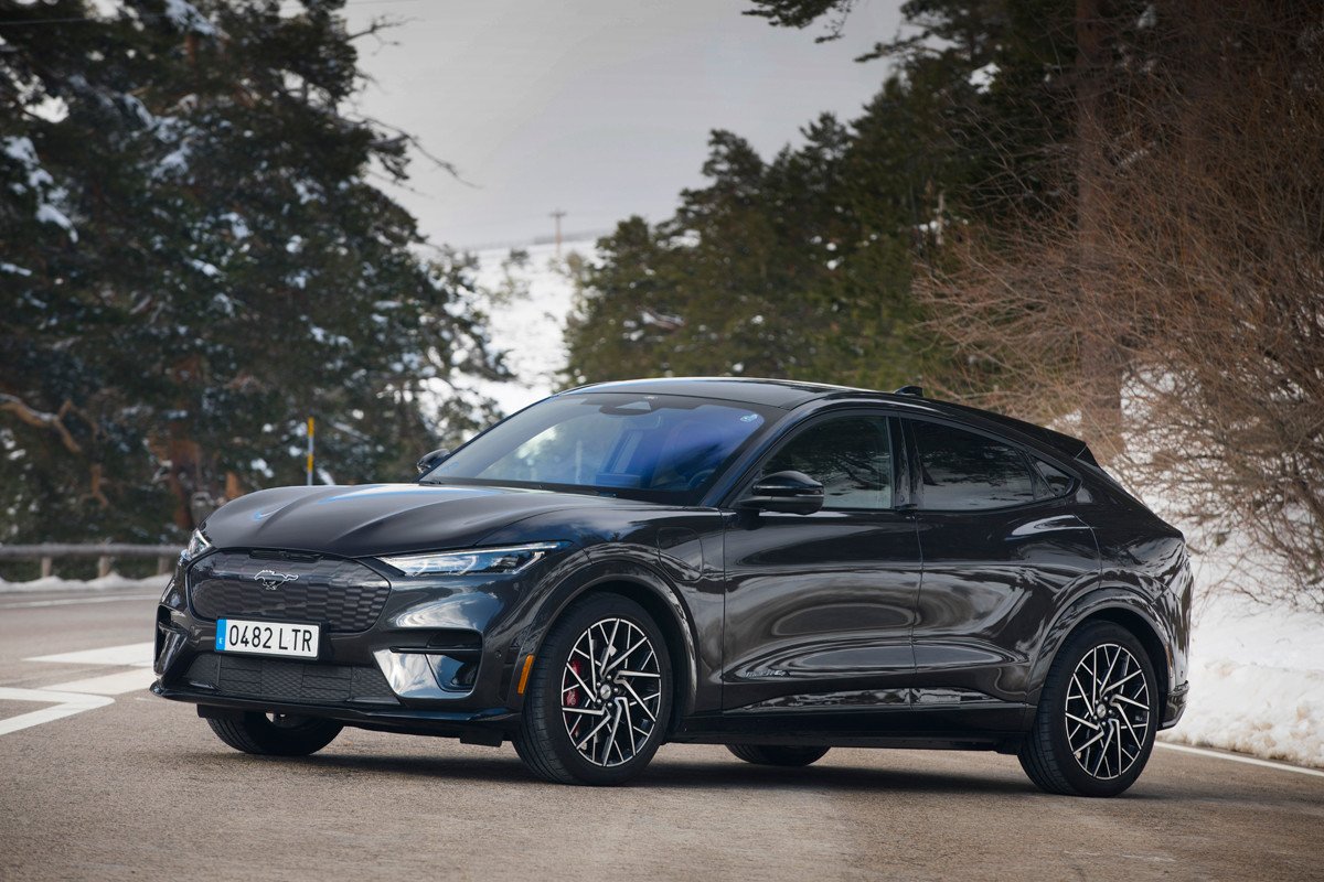 ¿Cómo son los híbridos y eléctricos Ford? Kuga, Explorer y Mustang Mach-e al detalle