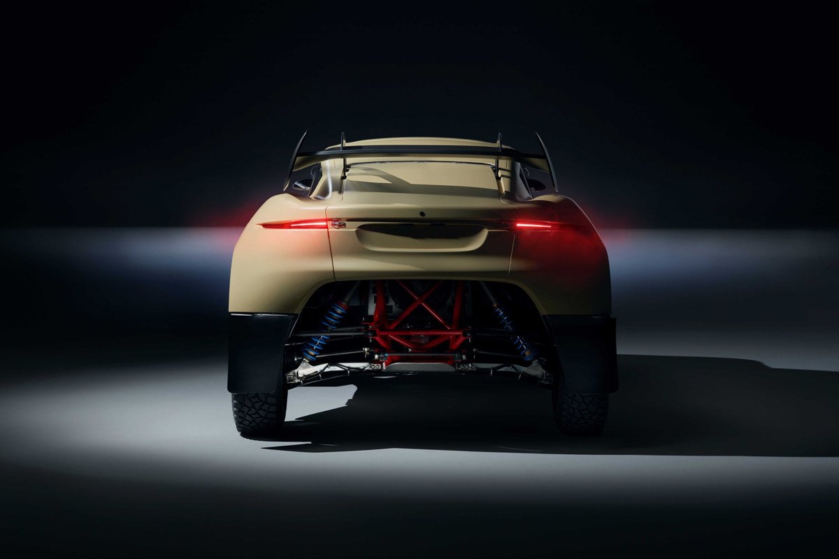 Prodrive saca a la venta una versión de calle del coche del Dakar con el nombre Hunter