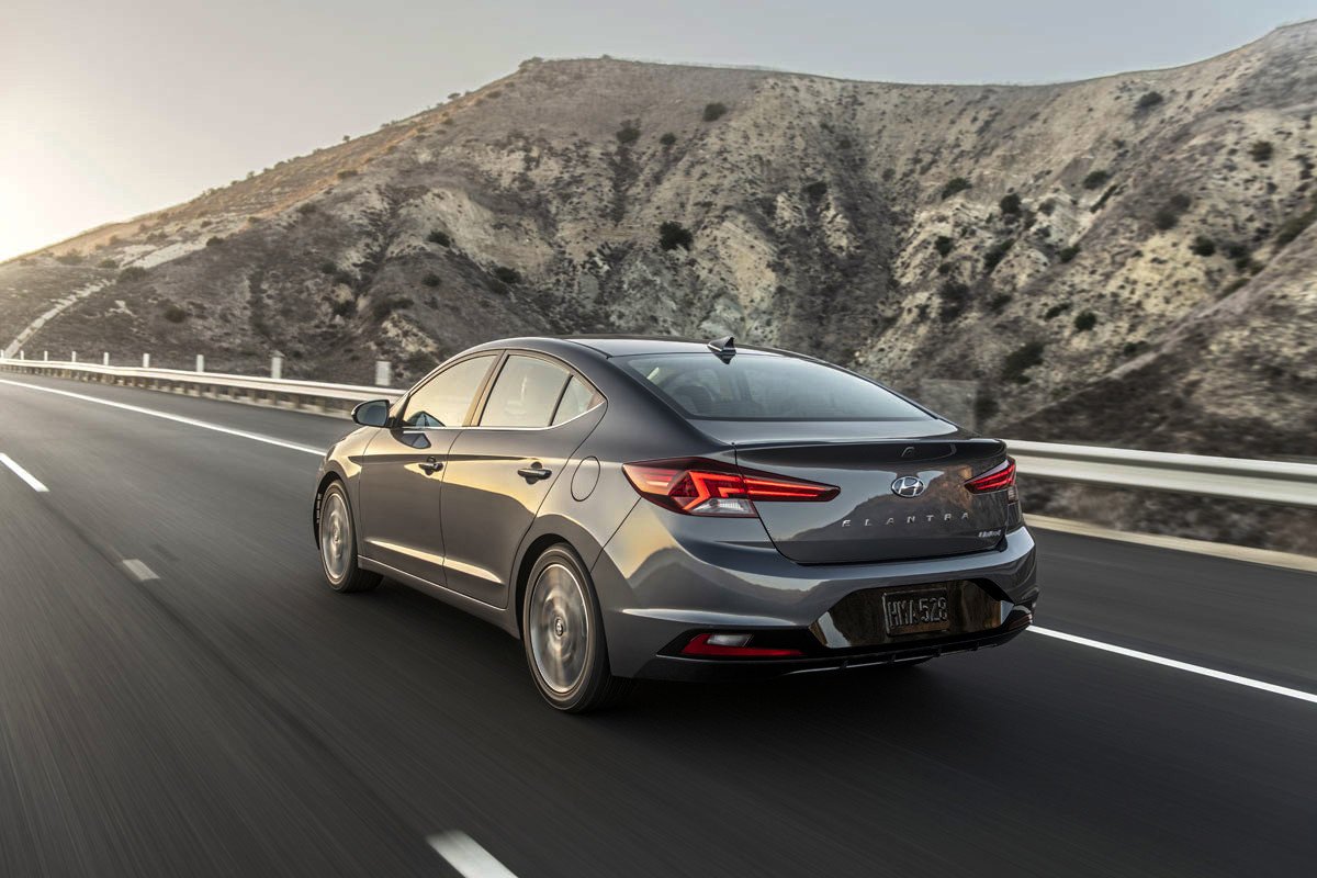 Así podría ser el nuevo Hyundai Elantra 2019