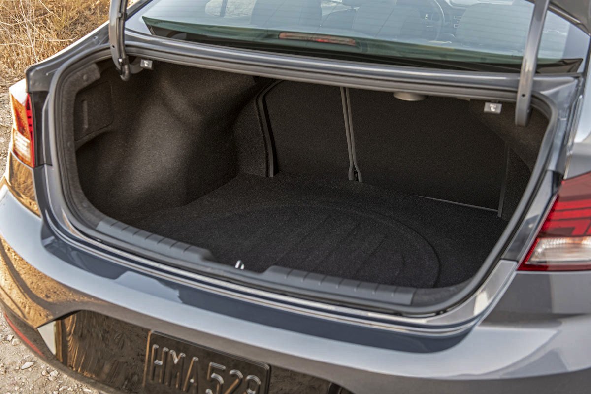 Así podría ser el nuevo Hyundai Elantra 2019
